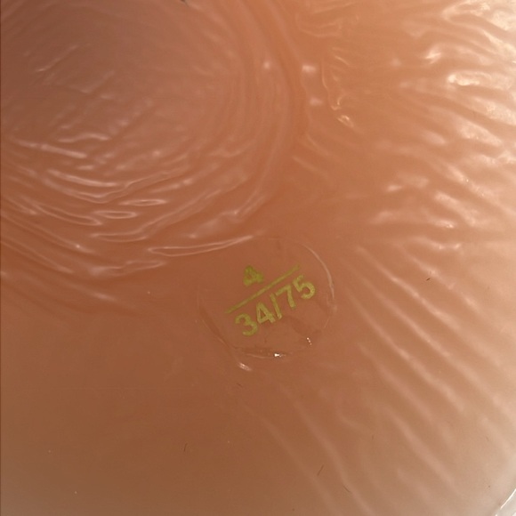 NEW Frederick’s Of Hollywood Silicone Breast Enhancers Size 34A Retails $189.00 - Picture 4 of 6